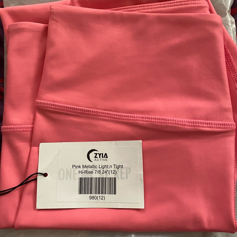 Zyia Pink Metallic leggings